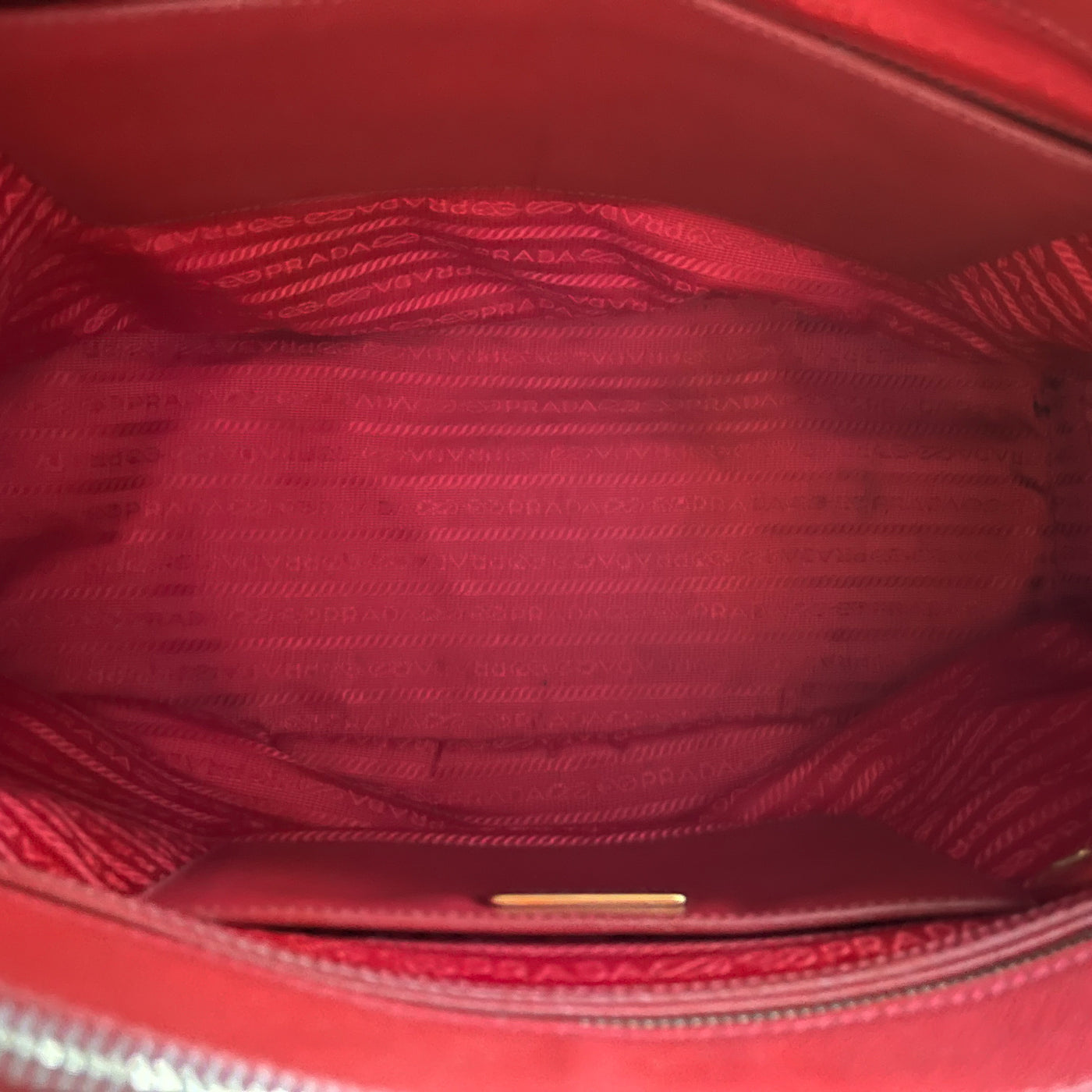 Galleria Red