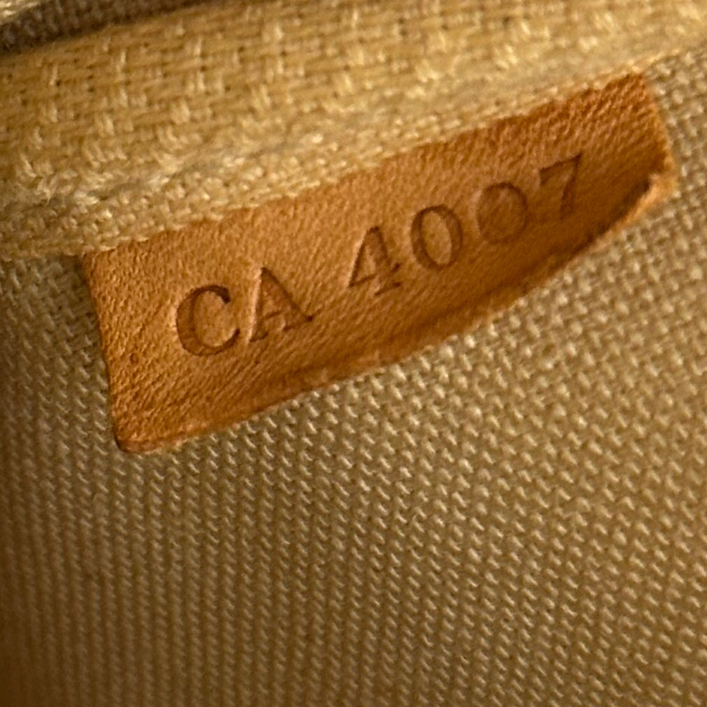 Pochette Accessoires